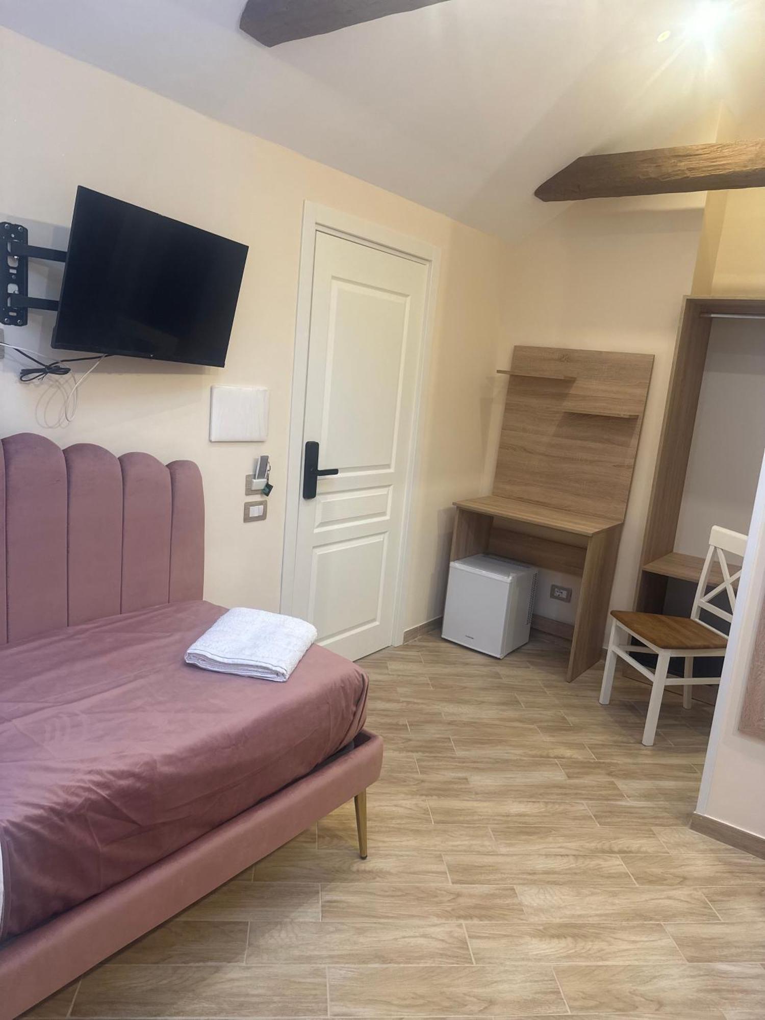 Attic Room Naples Exterior photo